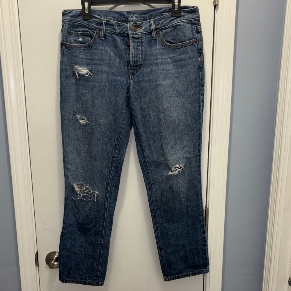 Ann Taylor Loft jeans Distressed Blue Jeans 28/6